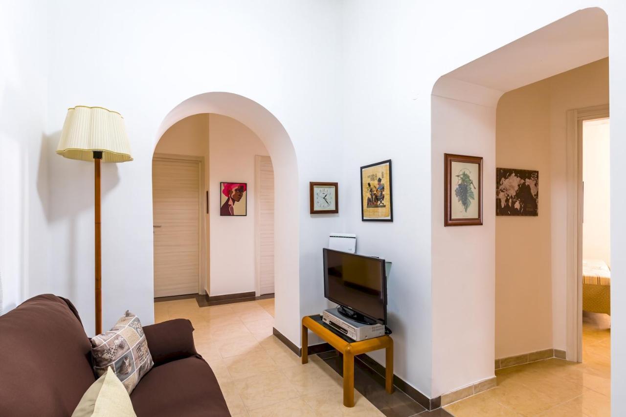 Rione Emanuele III - 4 Bedroom Apartment Neapel Exterior foto