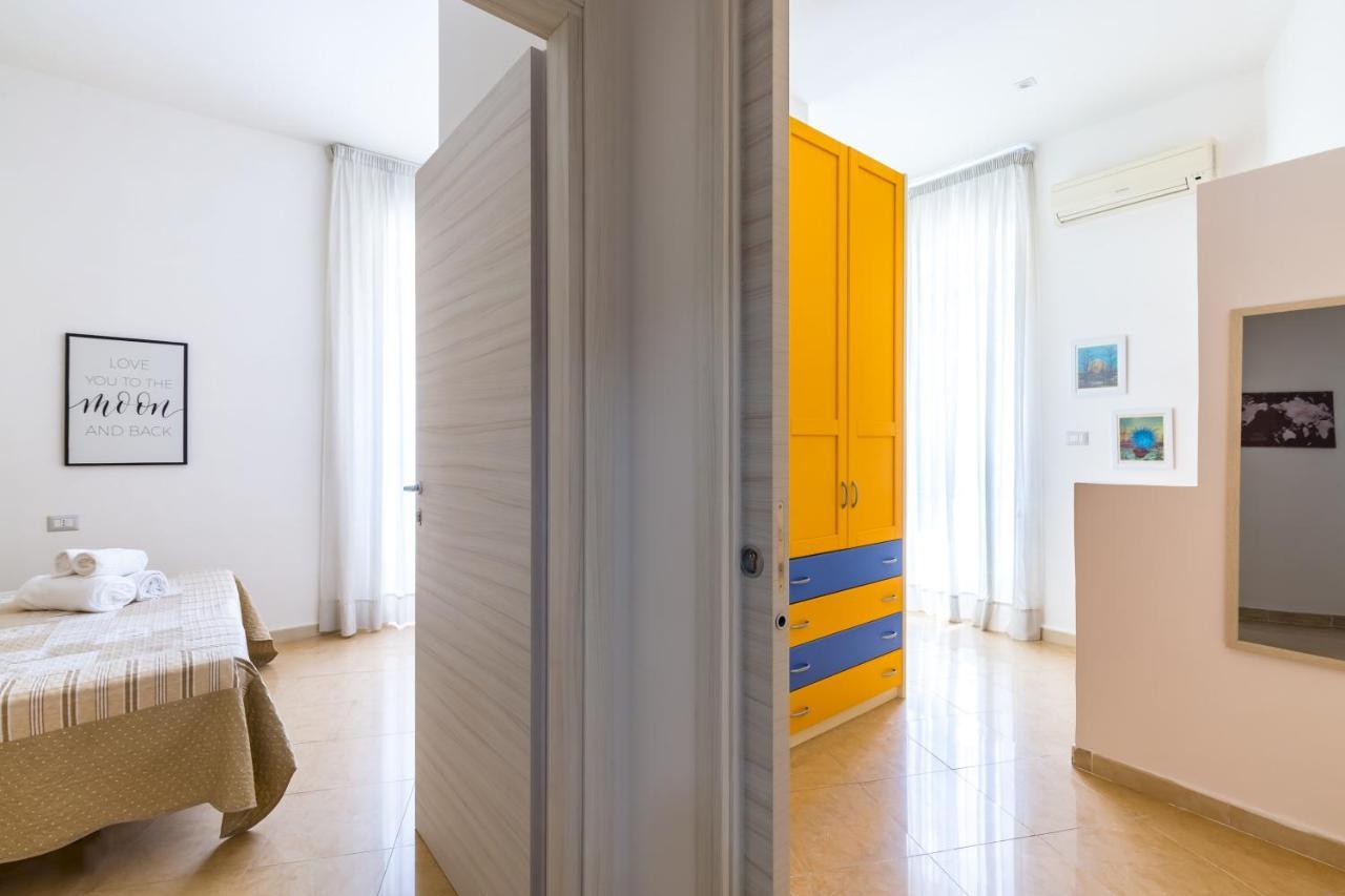 Rione Emanuele III - 4 Bedroom Apartment Neapel Exterior foto