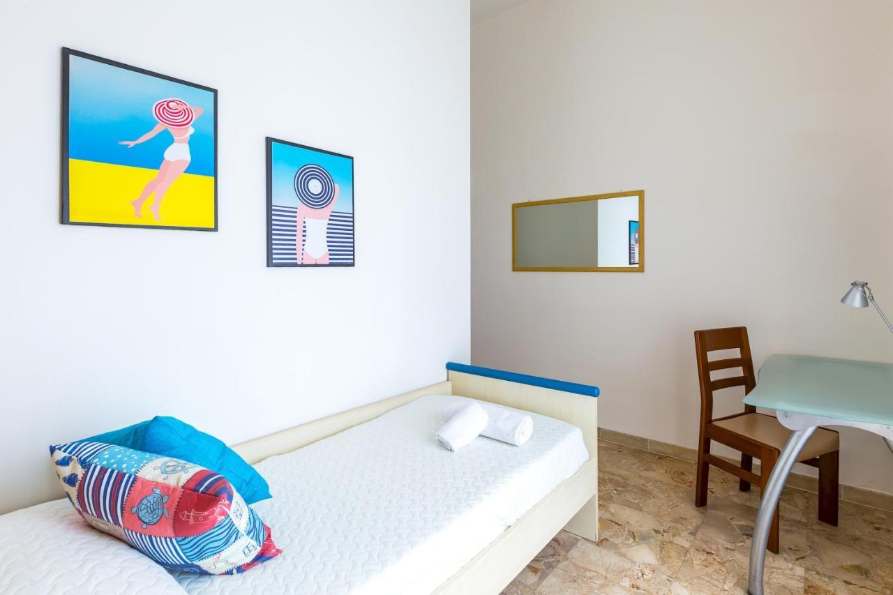 Rione Emanuele III - 4 Bedroom Apartment Neapel Exterior foto